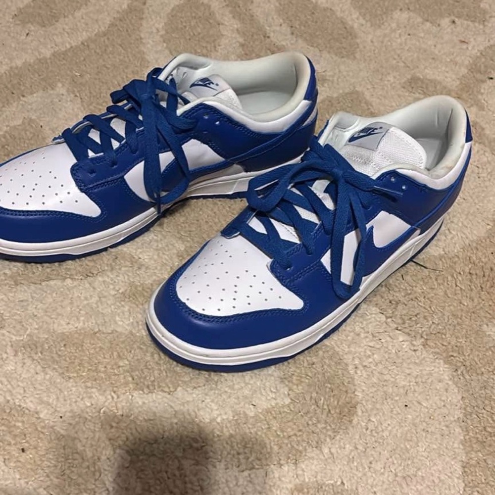 Nike “Kentucky Blue” Low dunks